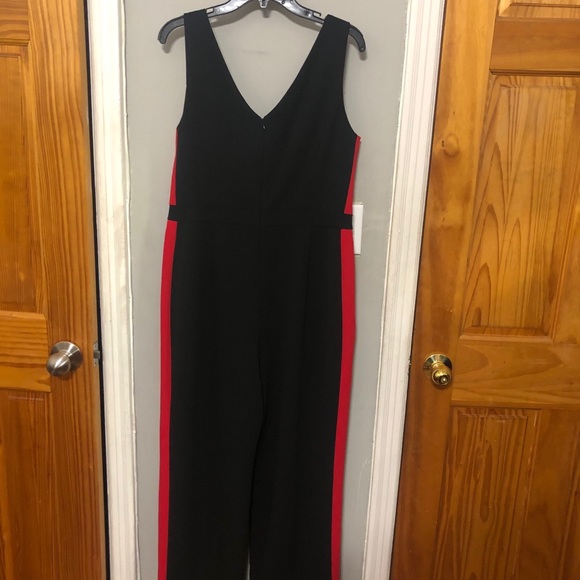 Donna Morgan black and red jumpsuit - Picture 2 of 5